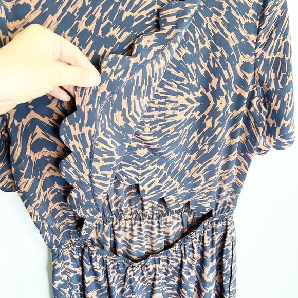 Broadway & Broome 100% Silk Mini Dress Size 8 - Picture 4 of 7